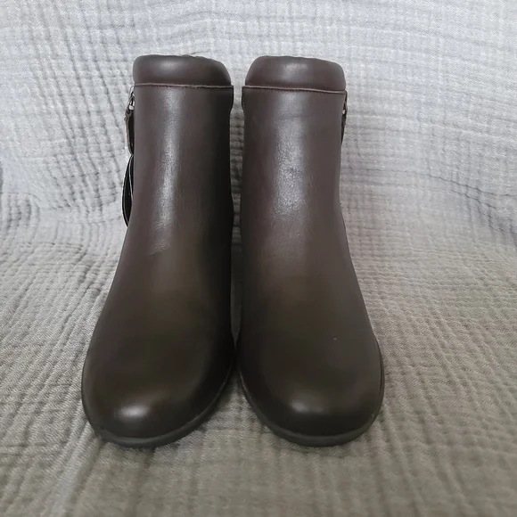 Booties - Picture 2 of 7